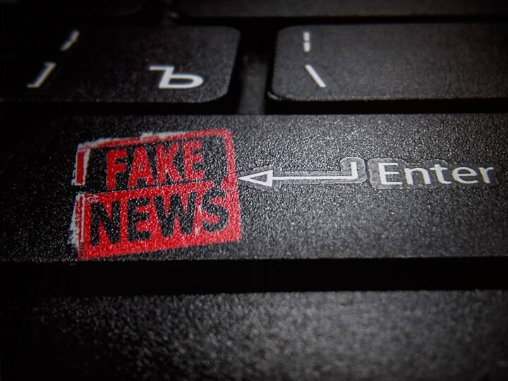 आम चुनाव से पहले चौंकाने वाली रिपोर्ट: FAKE NEWS के मामले में नंबर वन है भारत Microsoft survey: India tops fake news menace globally आम चुनाव से पहले चौंकाने वाली रिपोर्ट: FAKE NEWS के मामले में नंबर वन है भारत