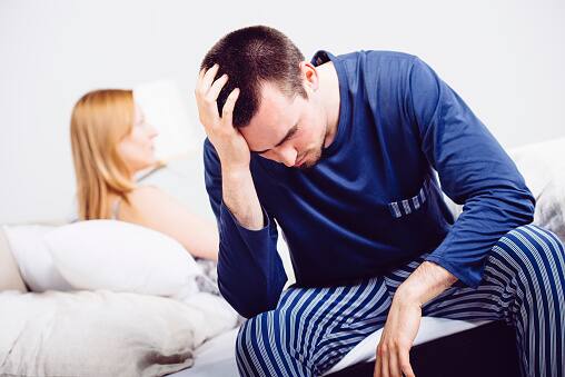 लिम्फोग्रानुलोमा वेनेरेम (LGV) एक ऐसा बैक्टीरिया है जो क्लैमाइडिया ट्रैकोमैटिस बैक्टीरिया के 3 अलग-अलग प्रकारों के कारण होता है. आमतौर पर ये बैक्टीरिया सेक्स के जरिए फैलता हैं. इस इंफेक्शन के कारण जननांगों में अल्सर की समस्या और दाने हो सकते हैं. ये बैक्टीरिया एलजीबीटी लोगों में अधिक फैल रहा है. 