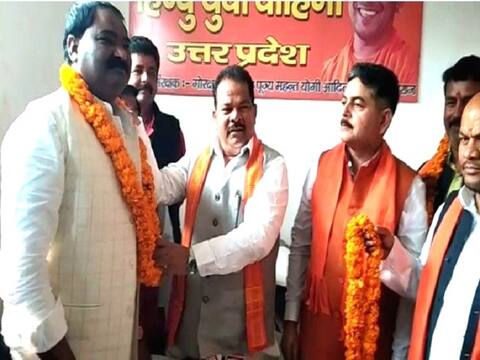 गोरखपुर: लोकसभा चुनाव से पहले सीएम योगी की हियुवा का मास्टरस्ट्रोक, बागी पूर्व प्रदेश महामंत्री रामलक्ष्मण समेत सात की घरवापसी गोरखपुर: लोकसभा चुनाव से पहले सीएम योगी की हियुवा का मास्टरस्ट्रोक, बागी पूर्व प्रदेश महामंत्री रामलक्ष्मण समेत सात की घरवापसी