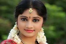 तेलुगू टीवी अभिनेत्री नागा झांसी ने हैदराबाद में खुदकुशी की