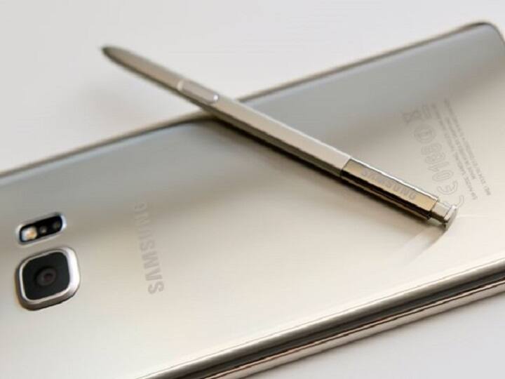 Samsung लॉन्च करने वाला है बिना कैमरे वाला स्मार्टफोन, कुछ ऐसे काम करेगा ये फोन Future Samsung smartphones may go camera less here's how Samsung लॉन्च करने वाला है बिना कैमरे वाला स्मार्टफोन, कुछ ऐसे काम करेगा ये फोन