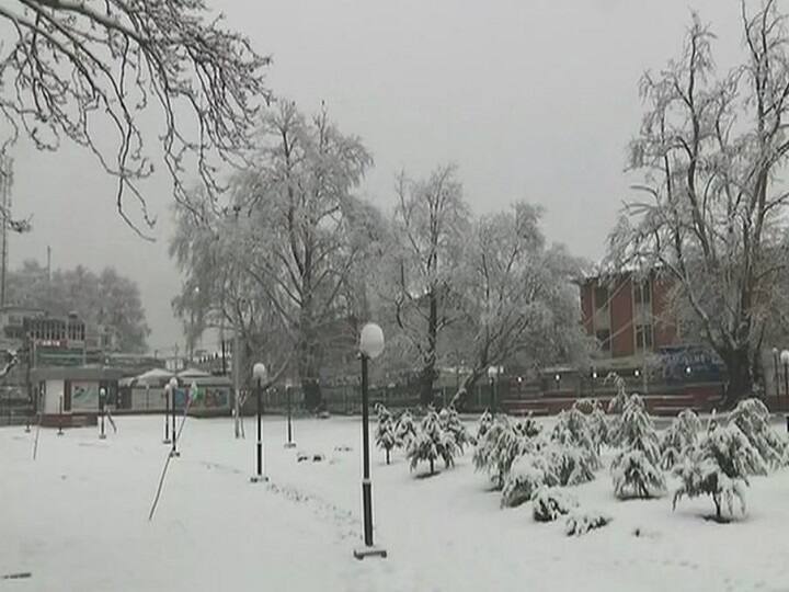 GATE 2019: airport and highway service stopped in Jammu and Kashmir जम्मू कश्मीर: भारी बर्फबारी से एयरपोर्ट और हाईवे बंद, छात्रों का छूट रहा गेट एग्जाम