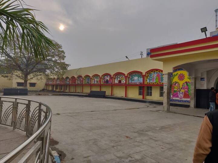 इन तस्वीरों को रेल मंत्री पीयूष गोयल के ऑफिस के ट्विटर अकाउंट पर शेयर किया गया है.