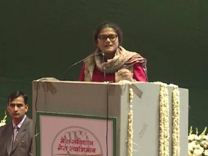 congress clarification after Sushmita Dev statement on triple talaq law सुष्मिता देव के बयान पर कांग्रेस की सफाई, कहा- आधुनिक समाज में तीन तलाक की कोई जगह नहीं