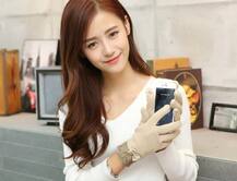 सर्दियों में लोगों को पसंद आता है टच स्क्रीन विंटर ग्लव्ज