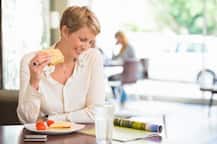 Fitness Tips: 30 की उम्र के बाद इन 7 चीजों से करें परहेज, सेहत के लिए हो सकती हैं खतरा