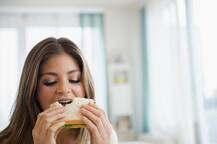 Weight Loss Tips: আপনার খাওয়ার পদ্ধতি ওজন কমানোর উপর কোনও প্রভাব ফেলছে না তো?