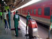 बजट में किए सरकार के फैसले से 8 लाख से ज्यादा रेलवे कर्मचारियों को होगा फायदा