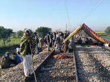 आगरा में दिखाई दिया गुर्जर आंदोलन का असर, कई ट्रेनें हुई प्रभावित