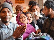 मौत बनी शराब: यूपी-उत्तराखंड में जहरीली शराब पीने से अभी तक 97 की मौत, 200 से अधिक गिरफ्तार