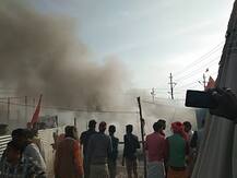 Kumbh Mela 2019: कुंभ मेले में फिर लगी आग, डंग जी भूरा मठ के चार कैंप जलकर राख