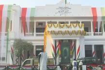 लखनऊ: प्रियंका गांधी का रोड शो आज, कांग्रेस की झंडियों, बैनर, होर्डिंग्स से पटा पूरा शहर