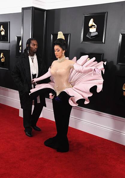 ग्रैमी अवॉर्ड इन हसीनाओं के इन किसिंग कारनामे के कारण भी खूब चर्चा में रहा. 