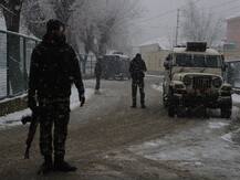 जम्मू-कश्मीर: पुलवामा में आतंकियों और सुरक्षाबलों के बीच मुठभेड़, 2 जवान शहीद, एक आतंकी ढेर