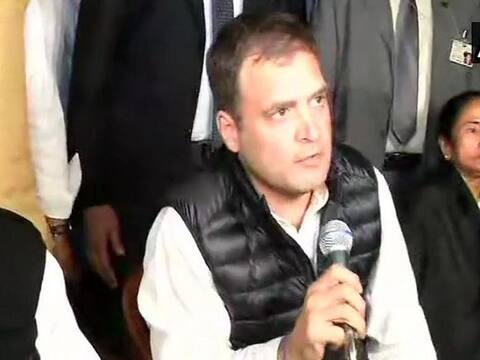 शरद पवार के घर हुई विपक्ष की बैठक, राहुल गांधी और केजरीवाल भी हुए शामिल शरद पवार के घर हुई विपक्ष की बैठक, राहुल गांधी और केजरीवाल भी हुए शामिल