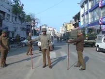 जम्मू कश्मीर में दूसरे दिन भी कर्फ्यू जारी, खोला गया नेशनल हाईवे