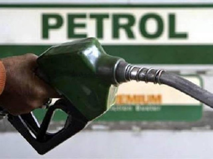 Explained: How much taxes you pay on petrol and diesel? know the base price Explained: जानिए जो पेट्रोल-डीजल सरकार करीब 100 रुपए में बेच रही है, उसकी असली कीमत क्या है