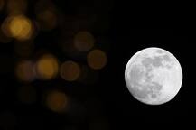 Supermoon 2019: साल का सबसे बड़ा चांद दिखेगा आज, जानें कितने बजे कर सकते हैं दीदार