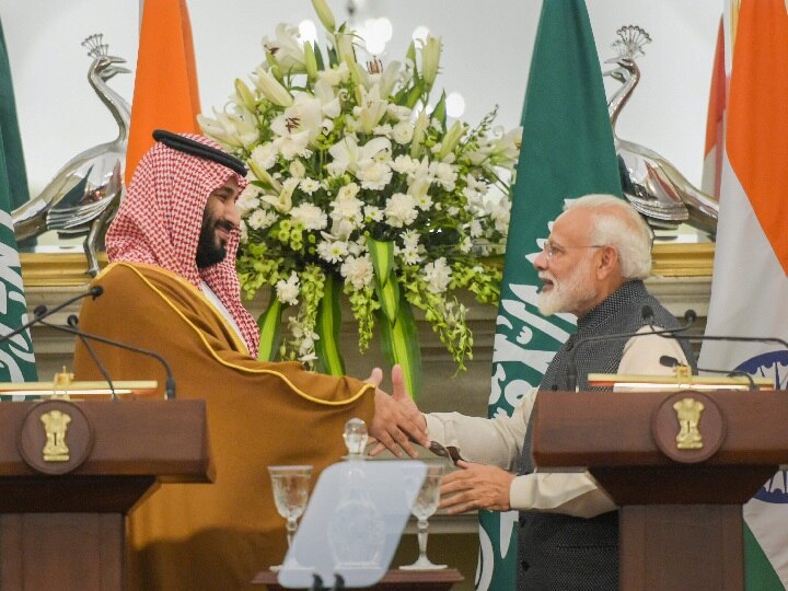 Ministry of External Affairs says PM Modi and Saudi Crown Prince Mohammed bin Salman condemned Pulwama terrorist attack विदेश मंत्रालय ने कहा- PM मोदी के साथ सऊदी अरब के प्रिंस ने पुलवामा हमले की कड़े शब्दों में निंदा की