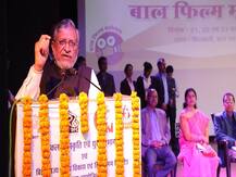 बिहार में पहली बार \'बाल फिल्म महोत्सव\' का हुआ आयोजन, सुशील मोदी ने किया शुभारंभ