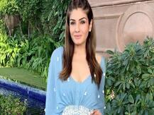 शहीद जवानों के परिवारों की मदद के लिए आगे आईं रवीना टंडन, उठाई बच्चों की पढ़ाई की जिम्मेदारी