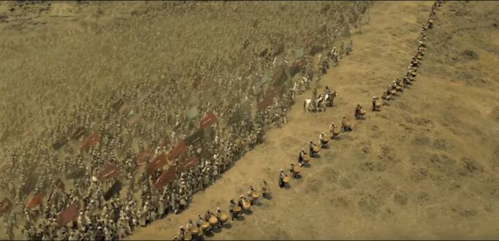 अगले ही सीन में युद्ध के मैदान में अक्षय कहते हैं, ''आज मेरी पगड़ी भी केसरी, जो बहेगा मेरा लहू भी केसरी और मेरा जवाब भी केसरी.''