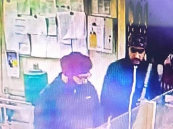 Assailants with armed loot 15 KG gold in Uttar Pradesh Meerut मेरठ: फाइनेंस कंपनी से पांच करोड़ का सोना लूटा, बाइक नहीं स्टार्ट हुई तो पैदल ही भागा लुटेरा