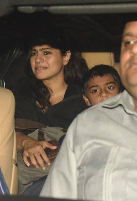 काजोल और अजय देवगन हमेशा ही एक दूसरे को बखूबी सपोर्ट करते दिखाई देते हैं. (तस्वीर: मानव मंगलानी)