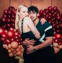 अपनी होने वाली जेठानी के बर्थडे पर ये क्या बोल गईं प्रियंका चोपड़ा!