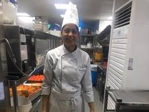 गोरखपुर की दीपाली ने सिओल में पीएम के लिए परोसा खाना, मोदी बोले- बेहद स्वादिष्ट