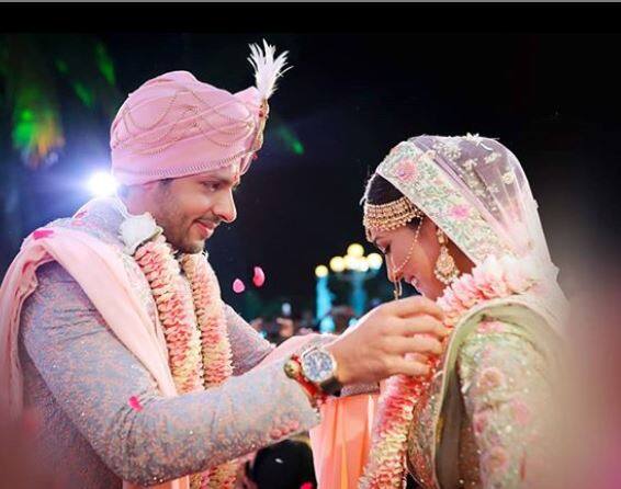 नीति मोहन और निहार पांड्या की शादी में गायिका हर्षदीप कौर ने खास परफॉर्मेंस दिया था. (तस्वीर-इंस्टाग्राम)