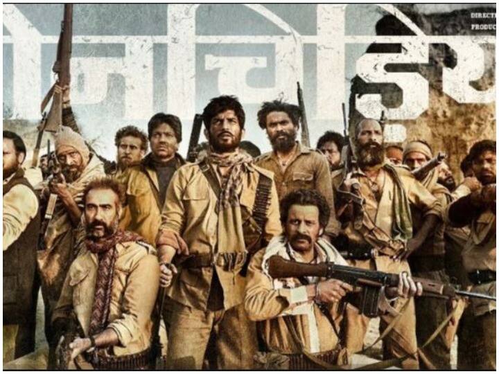 Sushant Singh Rajput and bhumi Pednekar, who came to promote 'Sonchiraiya' on The Kapil Sharma Show कपिल के शो पर पहुंची 'सोन चिरैया' की टीम, बच्चा यादव और सपना के सवाल-जवाब सुन हुए लोटपोट