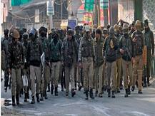 जम्मू कश्मीर में 10 हजार अतिरिक्त जवानों की तैनाती से डरा पाकिस्तान- हालात पर नजर रखने के लिए बनाया क्राइसिस मैनेजमेंट सेल