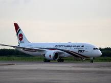 बांग्लादेश: प्लेन हाईजैक करने की कोशिश नाकाम, विमान में चली थी गोली