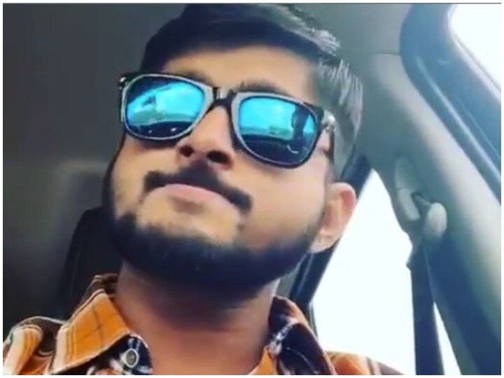 कुछ इस अंदाज में 'ठुकरा के मेरा प्यार' गाते हुए नजर आए दीपक ठाकुर, वायरल हुआ वीडियो Bigg Boss 12 ex contest Deepak Thakur shared on Instagram a Singing Video कुछ इस अंदाज में 'ठुकरा के मेरा प्यार' गाते हुए नजर आए दीपक ठाकुर, वायरल हुआ वीडियो