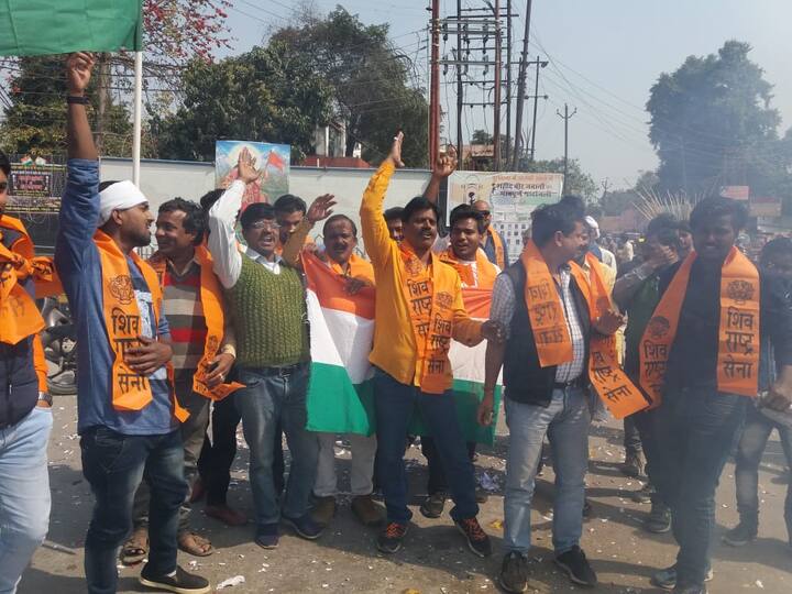 त्रिपाठी ने कहा कि भारत के प्रधानमंत्री नरेन्द्र मोदी के सेना को जवाबी कार्रवाई करने की खुली छूट के बाद भारतीय सेना ने पाकिस्तान को ऐसा करारा जवाब दिया है, कि उसकी कमर टूट गई है. आज प्रधानमंत्री नरेन्द्र मोदी के नेतृत्व वाली भाजपा की सरकार ने एक बार फिर सर्जिकल स्ट्राइक कर देश का सिर पूरे विश्व में ऊंचा कर दिया है.