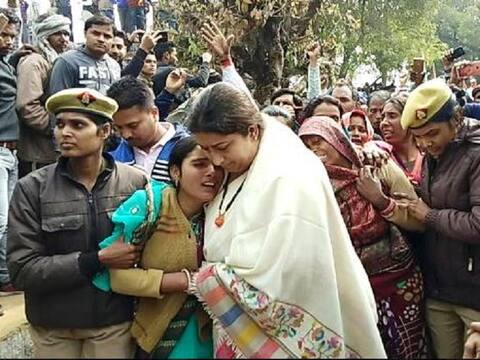 शहीद की पत्नी का पीएम को पैगाम- अब मसूद अजहर को भारत लाकर दो फांसी शहीद की पत्नी का पीएम को पैगाम- अब मसूद अजहर को भारत लाकर दो फांसी