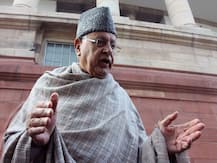 पुलवामा हमले पर फारुक अब्दुल्ला का विवादित बयान, कहा -शक है कि CRPF के 40 जवान शहीद हुए