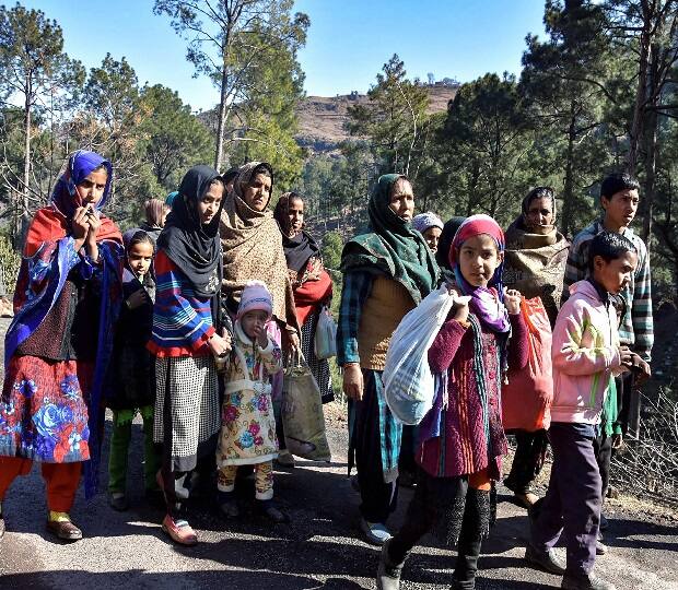 Ceasefire violation By Pakistan at LOC जम्मू-कश्मीर: तनाव के बीच पाकिस्तान ने अखनूर में फिर तोड़ा सीजफायर, दो जिलों में बंद रहेंगे स्कूल