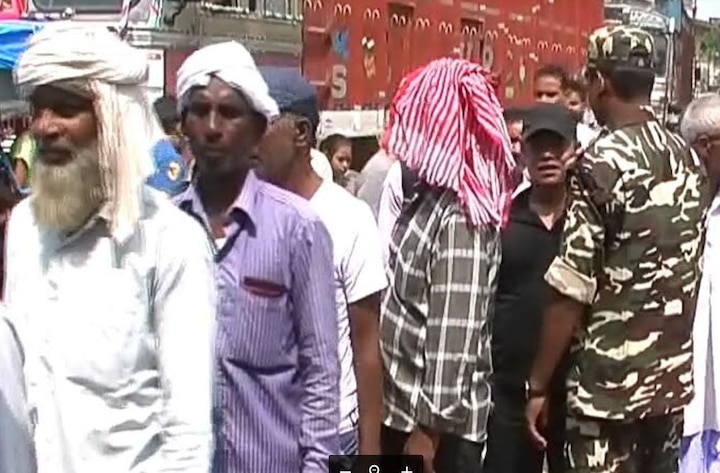 भारत की ओर से की गई एयर स्ट्राइक के बाद बौखलाए पाकिस्तान ने बुधवार को अंतराराष्ट्रीय सीमा का उल्लंघन कर भारत में अपने फाइटर प्लेन भेज दिए. पाकिस्तान की नापाक हरकत के बाद भारत ने देश में एलर्ट जारी कर दिया है.