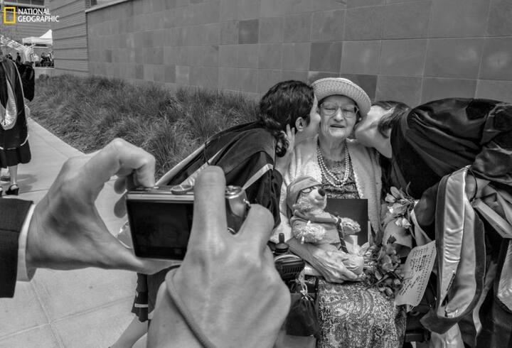 एक महिला ने अपनी बॉडी डॉक्टर्स को ये सोच कर दान की है कि मेडिकल स्टूडेंट्स ह्यूमन बॉडी के बारे में अधिक से अधिक जानकारी हासिल कर सकें. सुसेन का जब निधन हुआ तो उनकी उम्र 87 साल की थी. वो ये जानती थीं कि वो या उनकी बॉडी इस दुनिया के किसी ना किसी काम आएगी और वो हिस्ट्री बनेंगी. सभी फोटोः national geographic