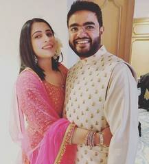 जानिए कौन है प्रियंका चोपड़ा की होने वाली भाभी, ये तस्वीरें खुद बता रही है पूरी कहानी