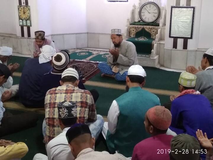 तंजीम उलेमा-ए-अहले सुन्नत की ओर से भी नार्मल स्थित दरगाह हजरत मुबारक खां शहीद मस्जिद में भारतीय पायलट अभिनंदन की रिहाई की दुआ भी की गई.