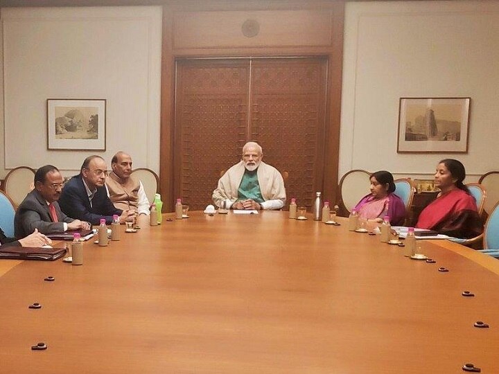 PM Modi chairs National Security Council meet राष्ट्रीय सुरक्षा पर पीएम मोदी के घर हुई बड़ी बैठक, रक्षा मंत्री और NSA डोभाल भी रहे मौजूद