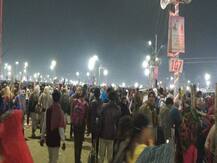 Kumbh Mela 2019: आस्था के आगे सर्द मौसम बेअसर, महाशिवरात्रि के मौके पर उमड़ी श्रद्धालुओं की भीड़