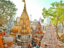 यूपी: काशी में हर हर महादेव के गगन भेदी नारों की गूंज, उमड़ा आस्था का जनसैलाब