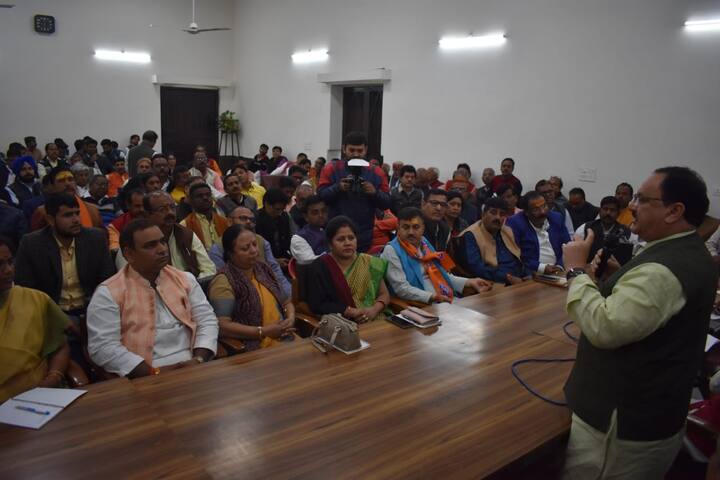 जेपी नड्डा ने कहा कि हमने प्रधानमन्त्री की रैली में 4 लाख से अधिक लोगों के आने की उम्मीद जताई है. इस लक्ष्य को पूरा करने की जिम्मेदारी कानपुर बुंदेलखंड में आने जनपदों के जिलाध्यक्षो को दी गई है. यह आम जनमानस की रैली है कानपुर बुंदेलखंड के लोग उन्हें सुनना चाहते हैं. जनमानस की भागेदारी इस रैली ज्यादा से ज्यादा रहेगी. हम यह भी ध्यान रख रहे है कि रैली में आने वाले लोगों को किसी प्रकार की दिक्कत का सामना नहीं करना पड़े.