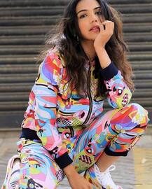 बेहद हॉट है इंटरनेट की ये क्वीन, तस्वीरें देखेंगे तो हो जाएंगे कायल, देखें तस्वीरें