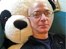 ये है दुनिया का सबसे धनी आदमी, इनकी कुल संपत्ति जान दंग रह जाएंगे आप