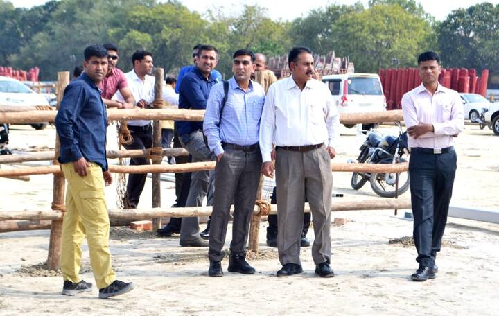 मुख्यमंत्री योगी आदित्यनाथ और डिप्टी सीएम केशव प्रसाद मौर्या बुधवार को कानपुर पहुंच कर रैली स्थल का निरीक्षण करेंगे. रैली स्थल पर पहुंचकर अधिकारियो और बीजेपी नेताओं से मुलाकात करेंगे. इसके साथ ही जरूरी दिशा निर्देश जारी करेंगे.